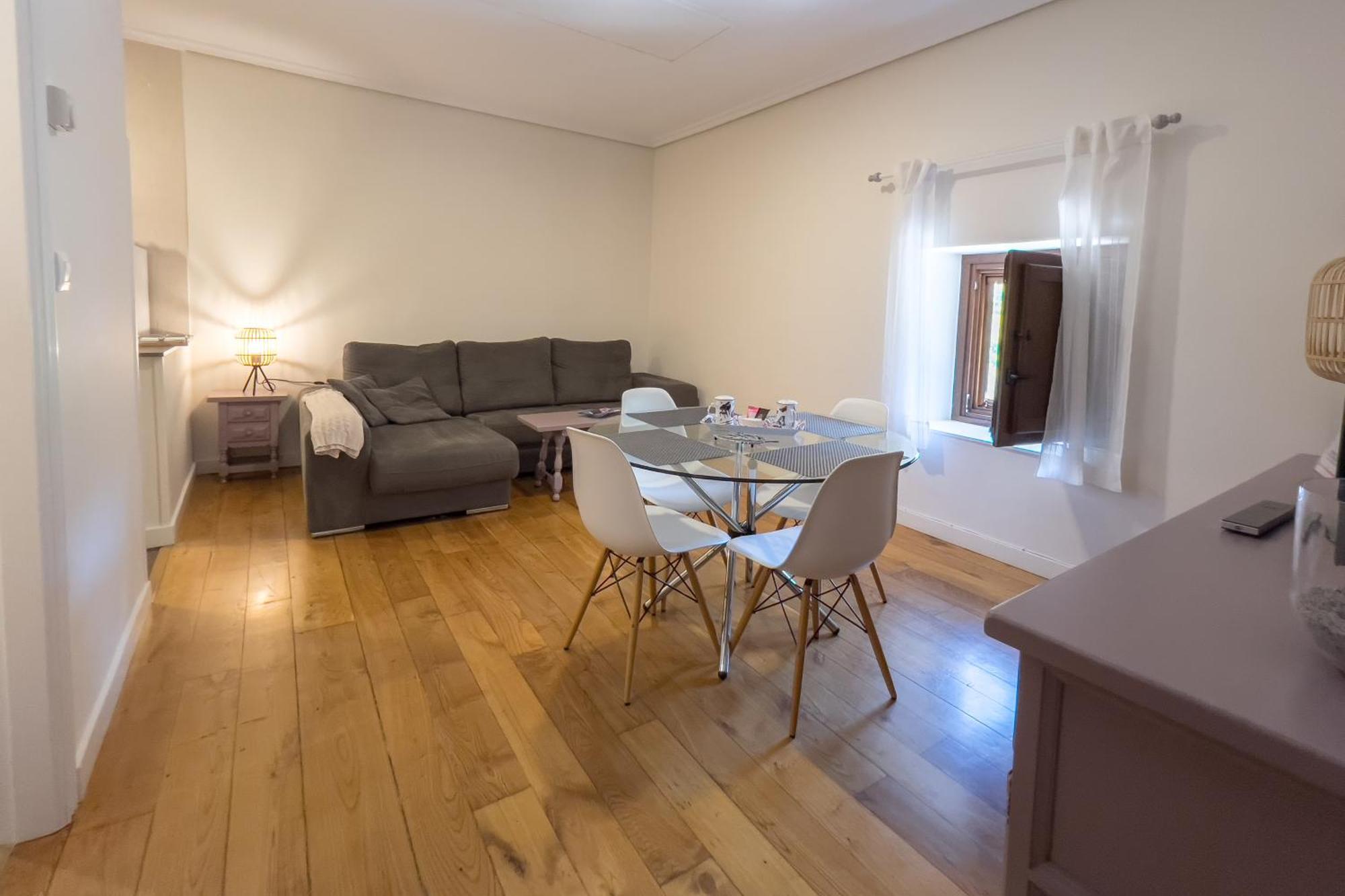 Apartamentos Santa Lucia Cabezón de la Sal Eksteriør billede